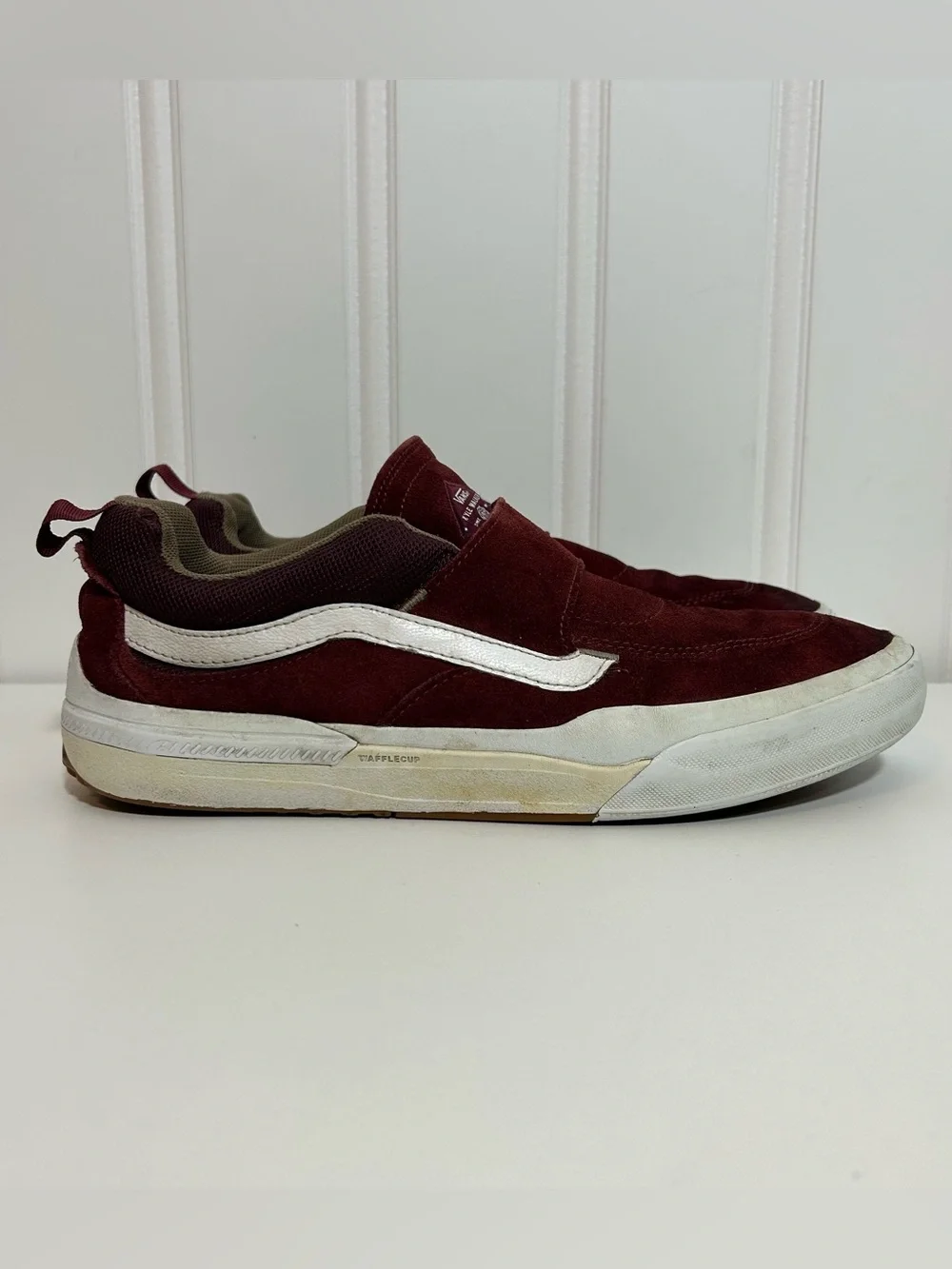 Vans Kyle walker pro Men's velcro Suede Sneakers in Burgundy with White Accent